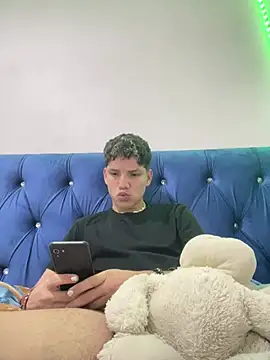 Theus26  online show from 04.04.26