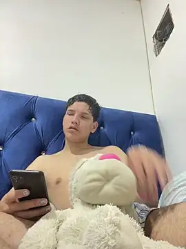 Theus26  online show from 04.11.26