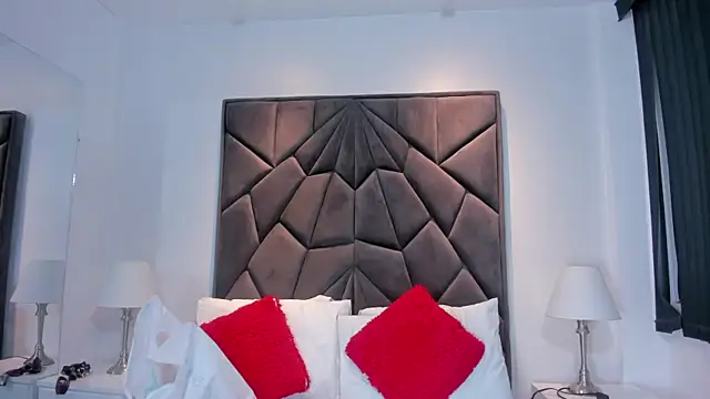 Amelie Fabulous  online show from 03.22.26