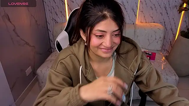 Lia queen tx online show from 03.27.26