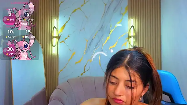 Lia queen tx online show from 04.15.26