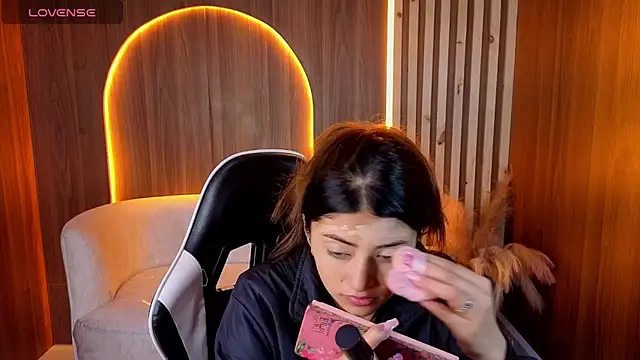 Lia queen tx online show from 05.26.26