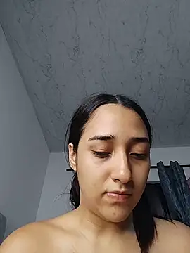 isabellaHill2 online show from 05.13.26