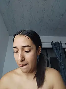 isabellaHill2 online show from 05.14.26