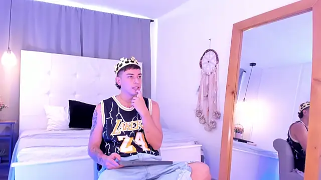 Thiago 2003  online show from 04.01.26