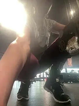 EmelyGigi online show from 04.12.26