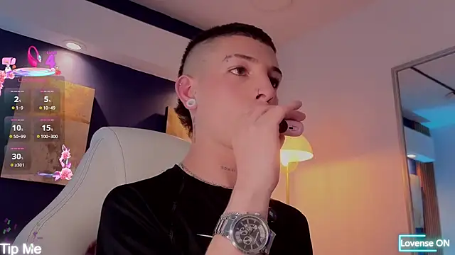 Luca Prince  online show from 04.08.26