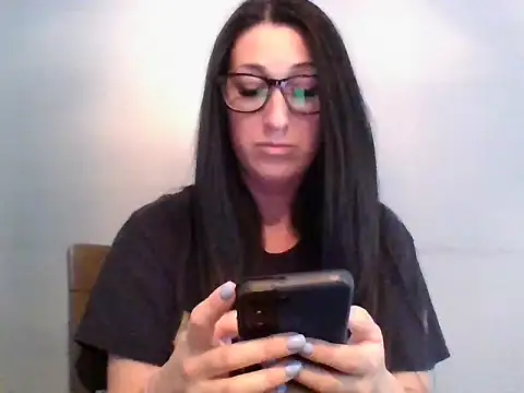 Snapshot of TheVictoriaWolf chatting on 03.31.26 TheVictoriaWolf online show from 03.31.26