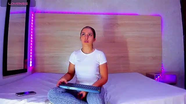 ambarvioletcm online show from 03.23.26