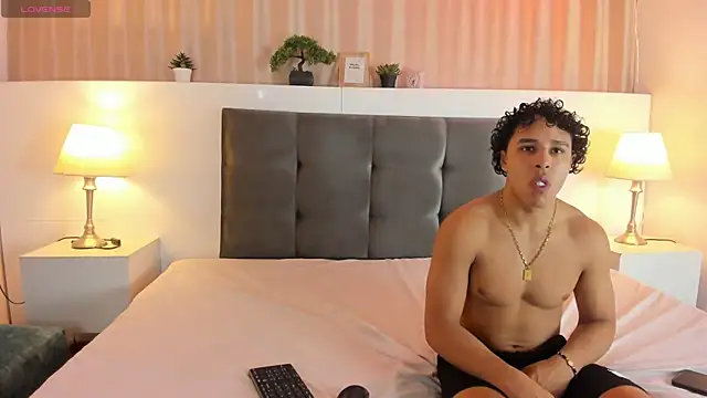 Couple So Hott online show from 04.02.26