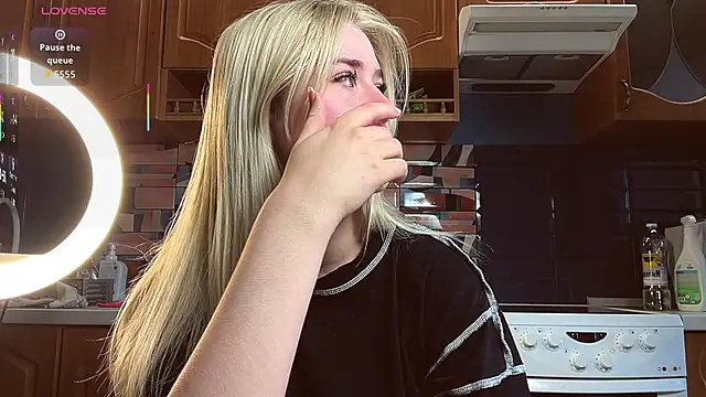 ivygenesis online show from 04.05.26