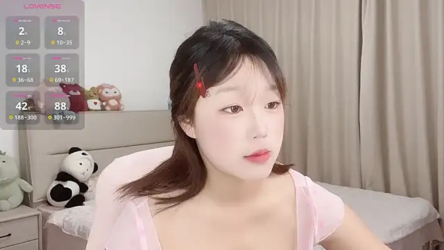 Snapshot of Sisi-000 chatting on 04.03.26 Sisi-000 online show from 04.03.26