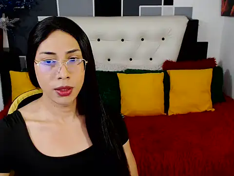 Snapshot of alise_capell chatting on 04.15.26 alise capell online show from 04.15.26