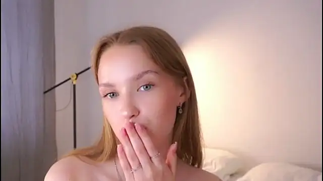 HellenSlavis online show from 04.15.26