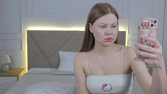 Sophie Rays online show from 03.26.26