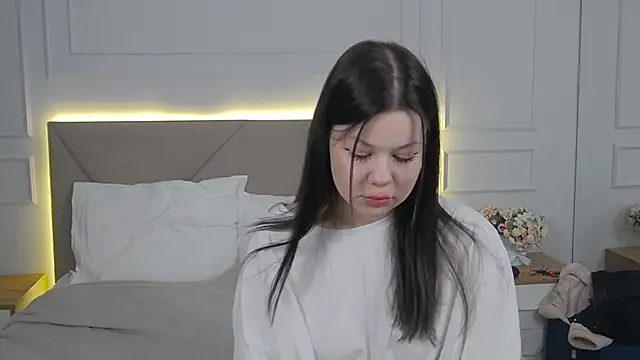 Sophie Rays online show from 03.30.26