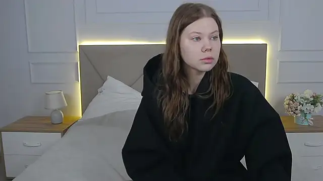 Sophie Rays online show from 06.02.26