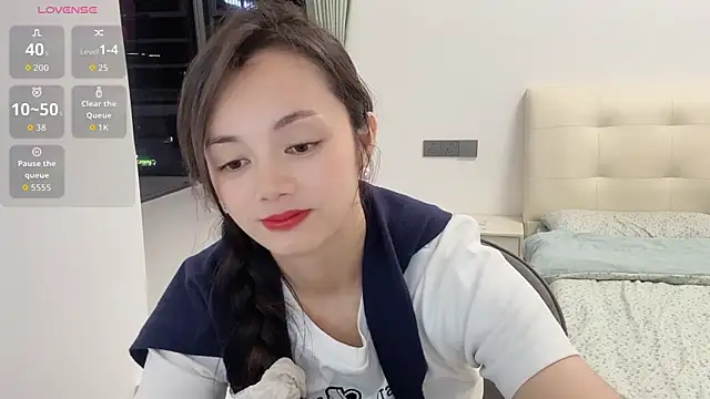 Winnie-g online show from 04.11.26