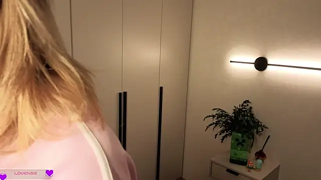 AureliaAngel online show from 04.08.26