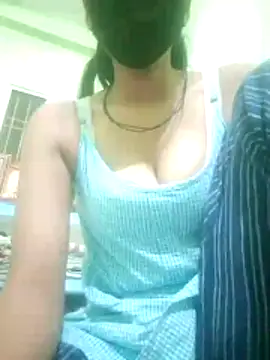 nidhiyadav00 online show from 04.17.26