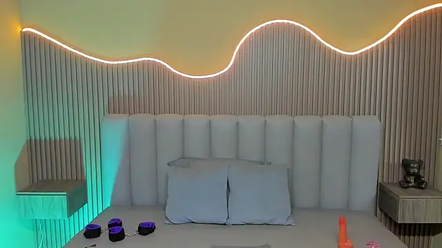 Amy Estrellita online show from 04.07.26