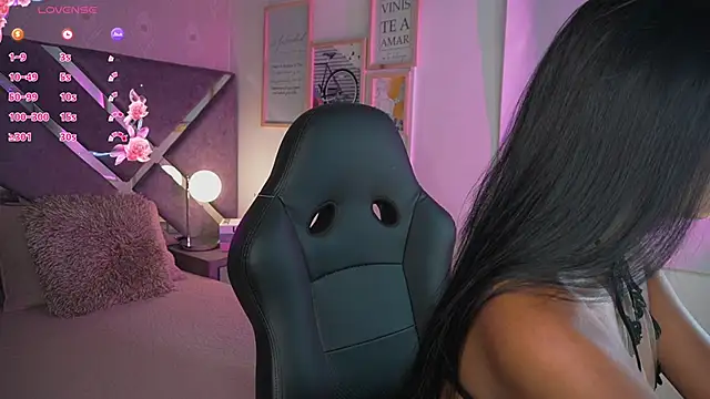 Naomi-Gray online show from 05.30.26