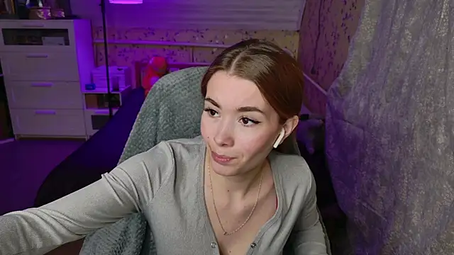 Lunavira online show from 04.09.26