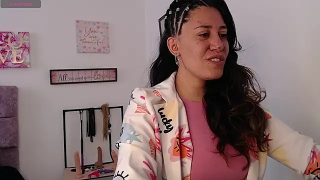 violeta scott online show from 04.07.26