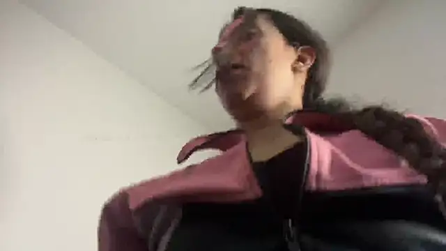 ItsAmara online show from 04.16.26