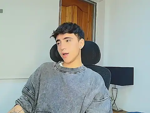 Snapshot of Brax_Valencia chatting on 04.08.26 Brax Valencia online show from 04.08.26