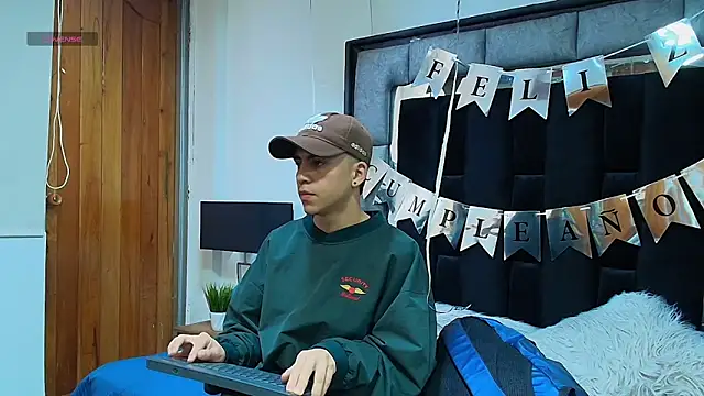 Snapshot of Brax_Valencia chatting on 04.12.26 Brax Valencia online show from 04.12.26