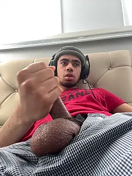 iLoveGirlsOnlyStr8Asf online show from 04.06.26