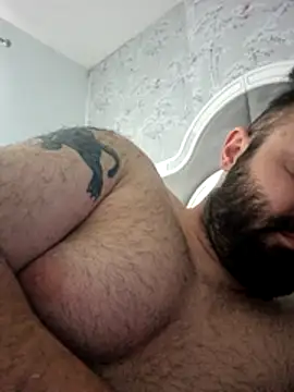 Snapshot of bigmillz32 chatting on 04.14.26 bigmillz32 online show from 04.14.26