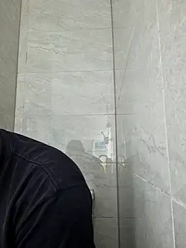 Snapshot of bigmillz32 chatting on 04.15.26 bigmillz32 online show from 04.15.26