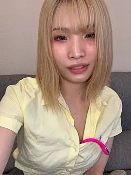 Snapshot of una2001 chatting on 06.01.26 una2001 online show from 06.01.26