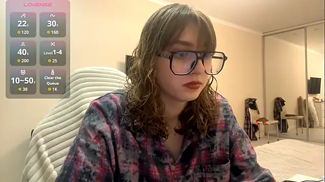 Olivia 132 online show from 03.25.26