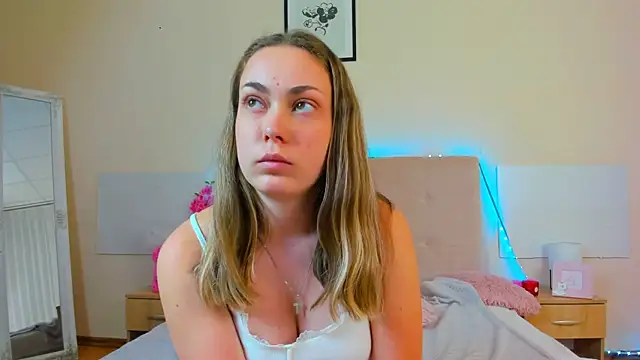 MelanieCuty online show from 07.14.26