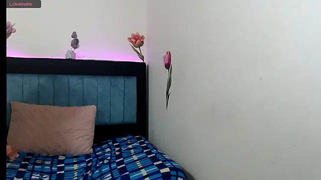 KARLYXS online show from 04.11.26