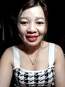 Yiyi102300 online show from 04.06.26