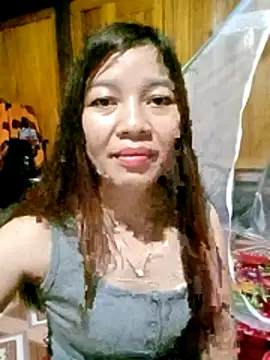 Yiyi102300 online show from 04.14.26