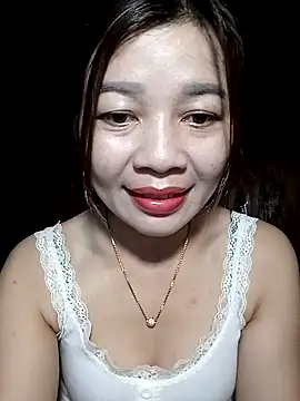 Yiyi102300 online show from 04.19.26