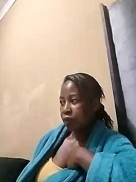 Prettylicou online show from 03.25.26