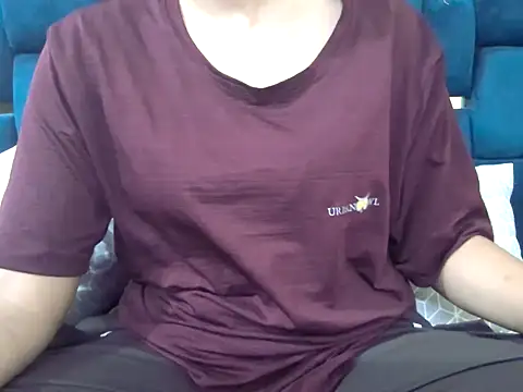 Aradya  online show from 04.15.26