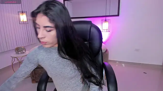 Ninna Asppen  online show from 04.04.26