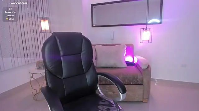 Ninna Asppen  online show from 04.11.26