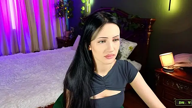 Tori Blaze online show from 04.20.26