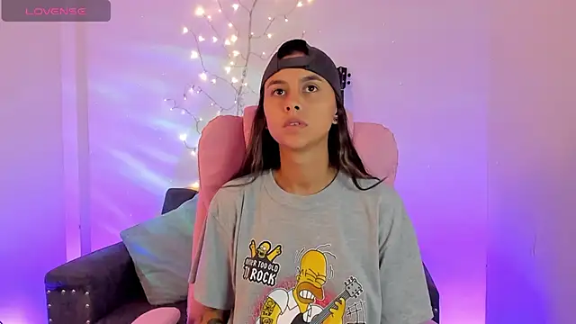 Snapshot of owenfoxx chatting on 04.16.26 owenfoxx online show from 04.16.26