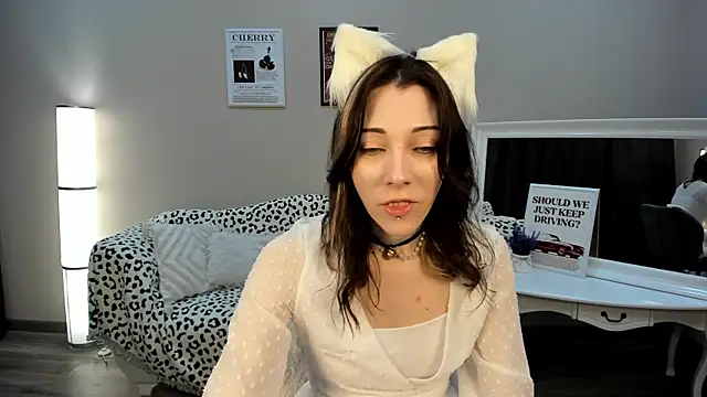 LeilaTaylors online show from 04.09.26