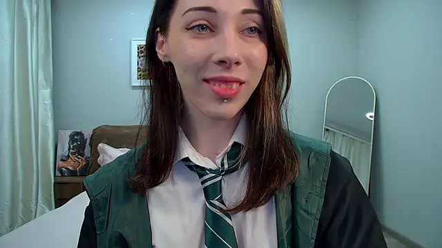 LeilaTaylors online show from 04.13.26