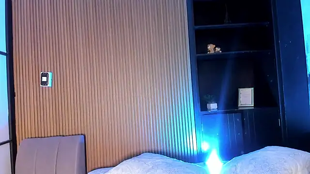 JeanneWilliams online show from 04.14.26